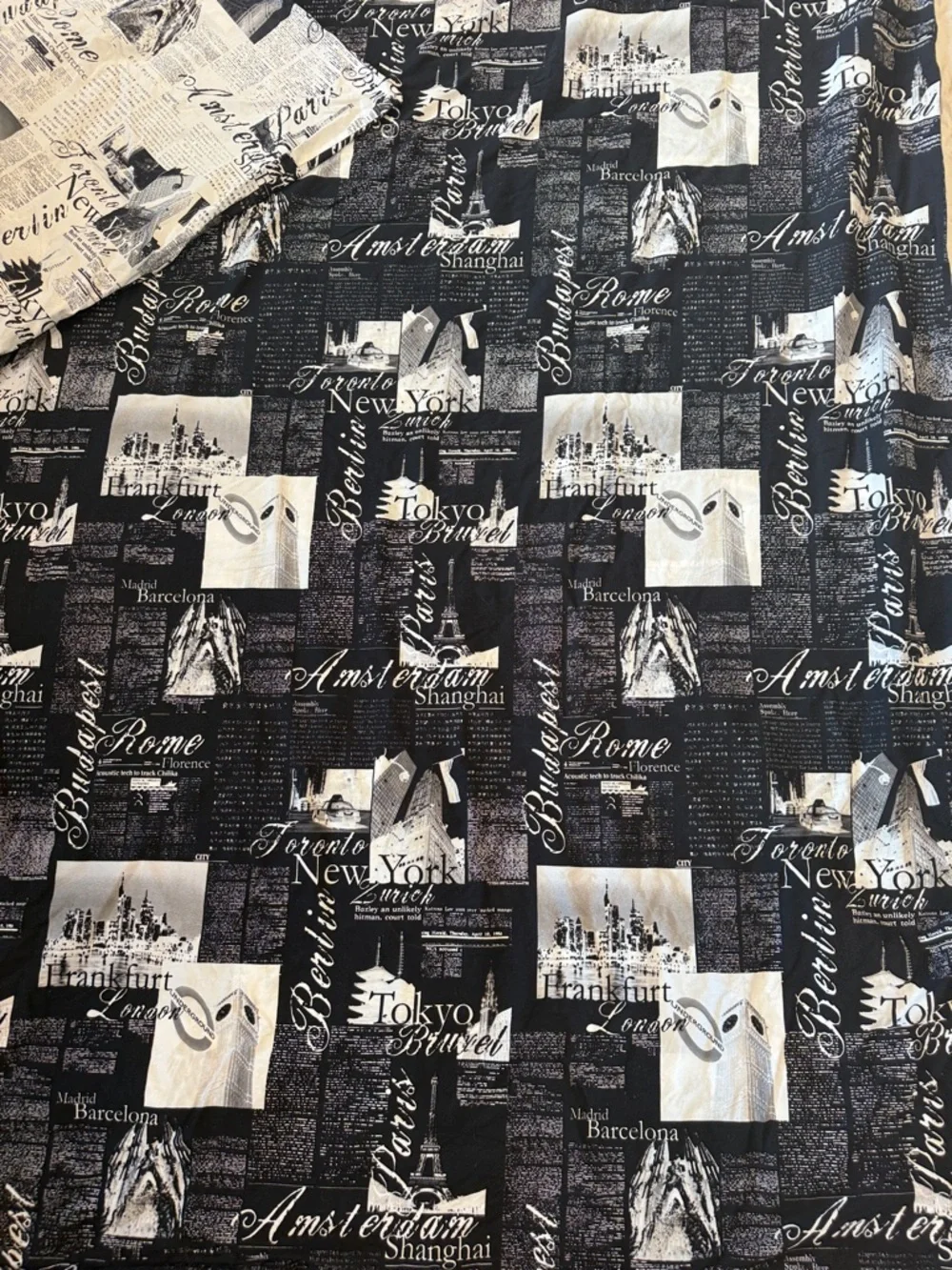ALAMODE Home Bedlam Passport King Mini Set Travel Print Duvet Cover & 2 shams